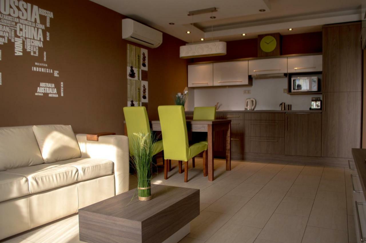 Platina Apartman Apartment ชาร์วาร์ ภายนอก รูปภาพ
